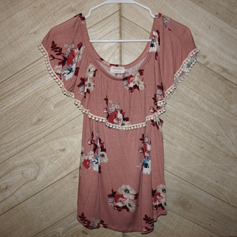 Floral top
